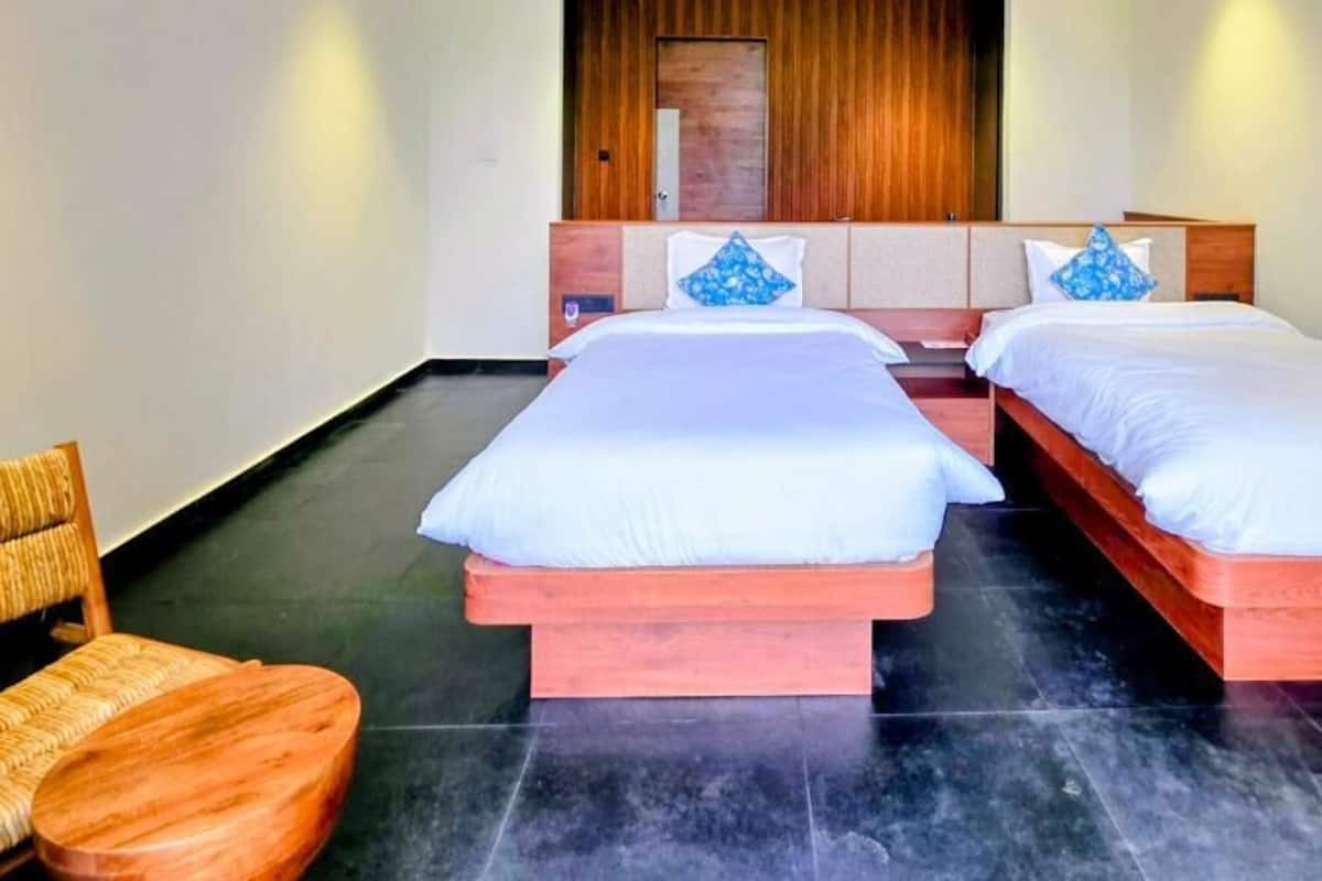 Grand Twin Room, Sea View