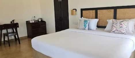 Club Room, Private Pool, Ocean View | Free WiFi