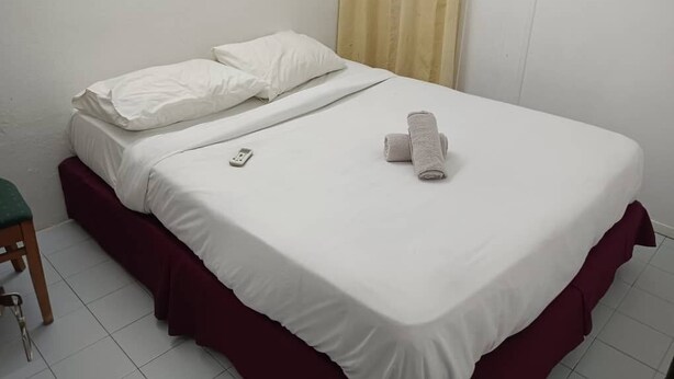 Habitación básica doble, balcón, vista a la ciudad