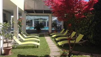 Kolam renang outdoor