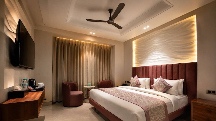 Hotel The Queen's Head Delhi
