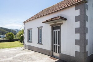 Exterior - Vrbo Property (Cobas)