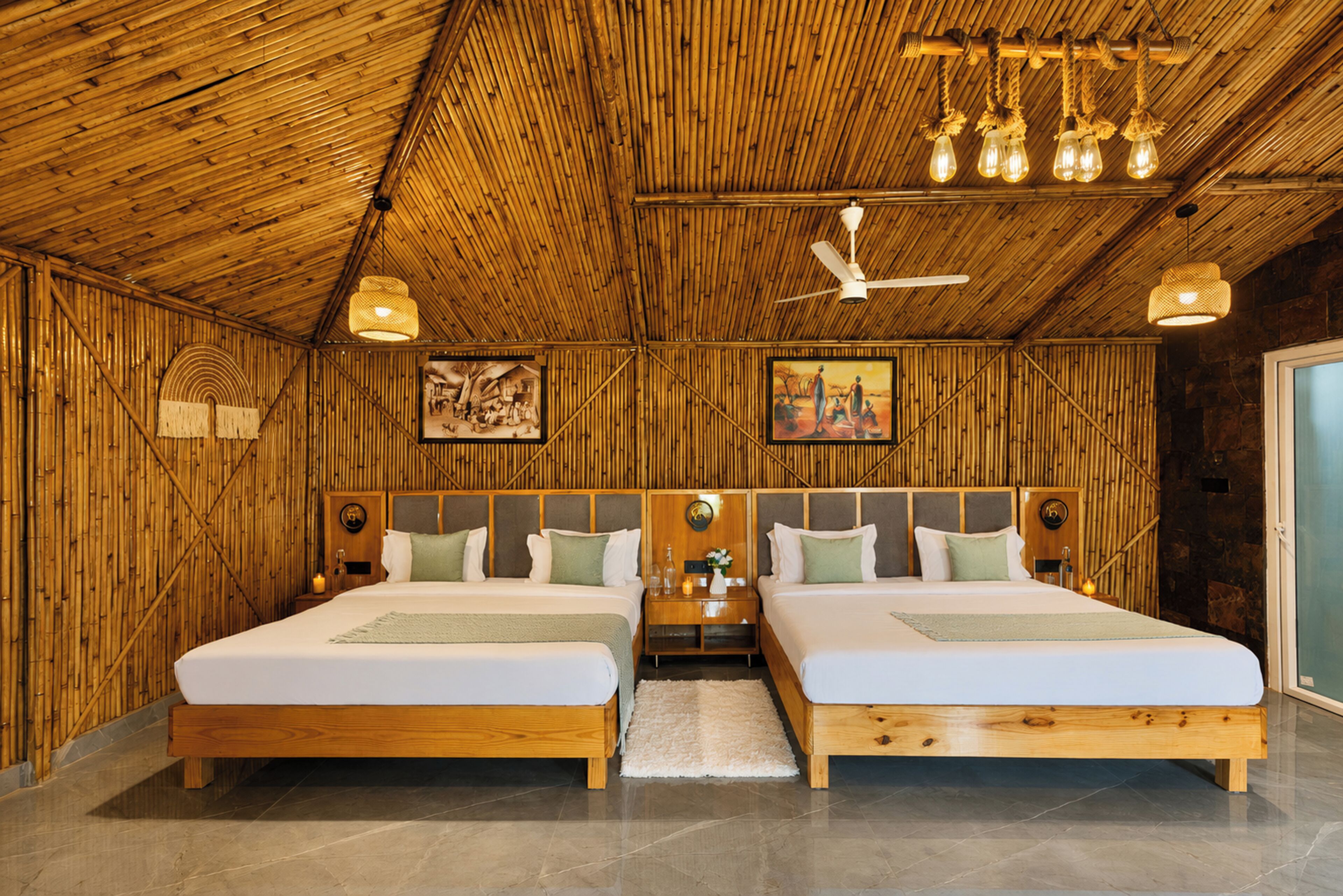 Deluxe Villa | Iron/ironing board, free WiFi