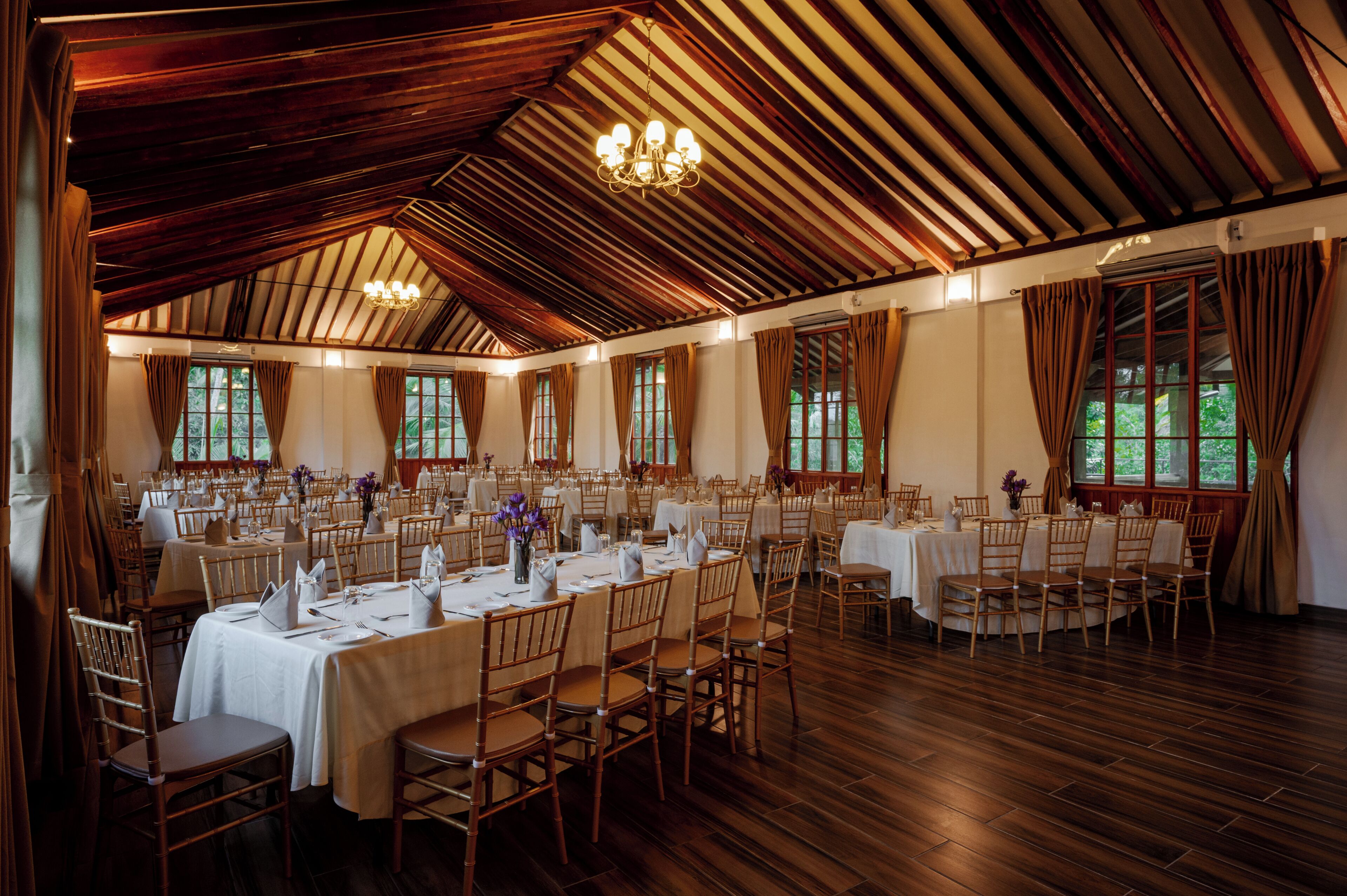 Banquet hall