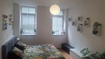 4 室のベッドルーム、アイロン / アイロン台、WiFi、ベッドシーツ