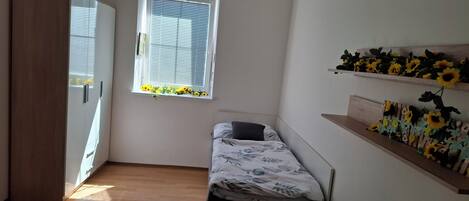 4 Schlafzimmer, Bügeleisen/Bügelbrett, WLAN, Bettwäsche