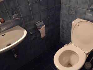 Towels, toilet paper
