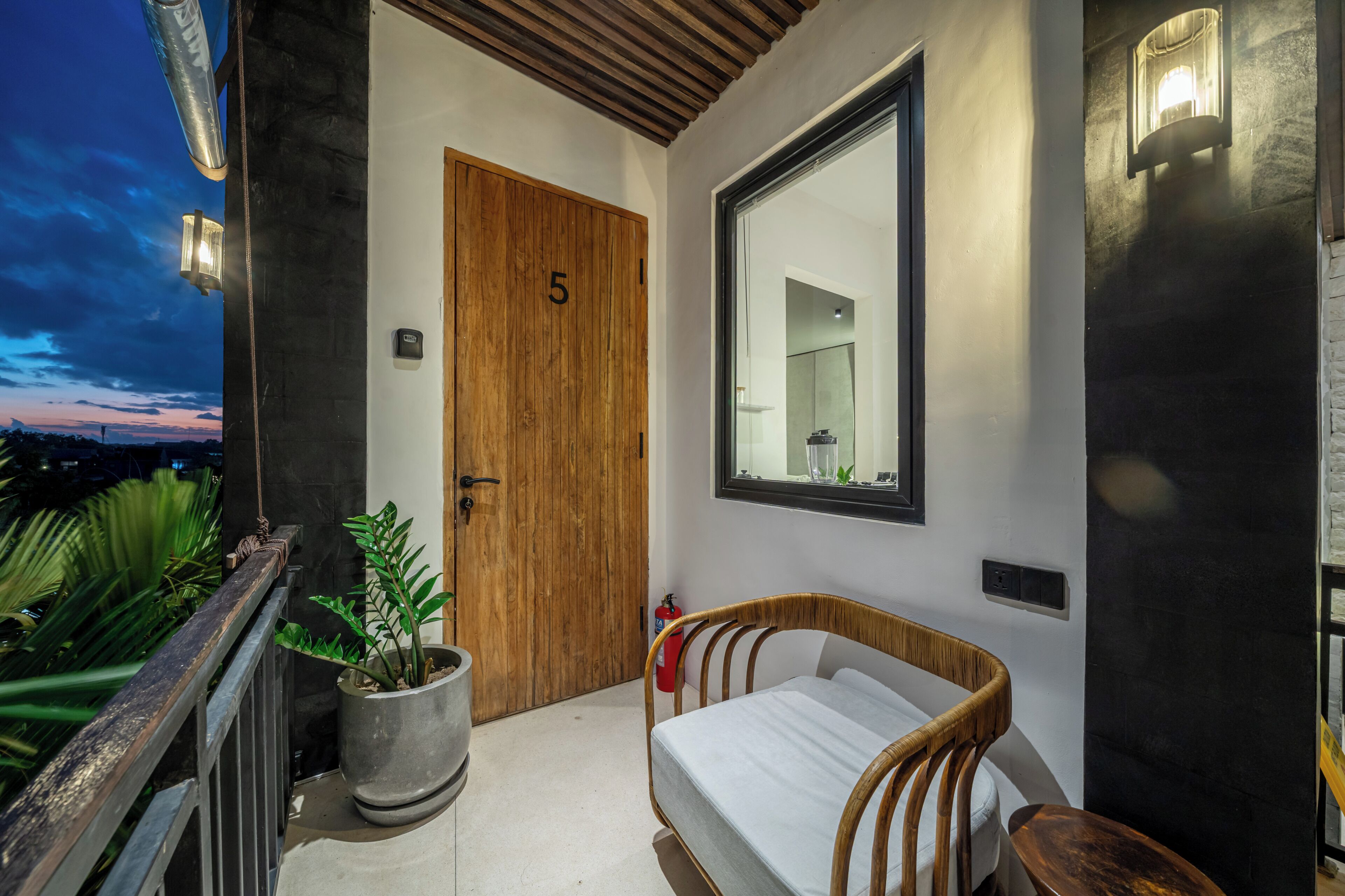 Design-Apartment, 1 Schlafzimmer, Blick auf den Innenhof | Terrasse/Patio