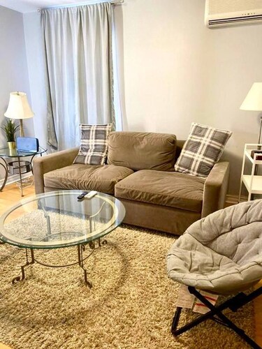 Comfortable 2-Bedroom Apartment in Laval, 2 Parking Spaces, Optional Car Ren