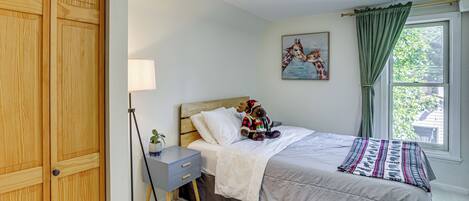 3 Schlafzimmer, Schreibtisch, Bügeleisen/Bügelbrett, Internetzugang