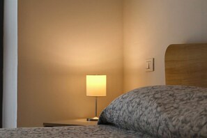WiFi, bed sheets - Vrbo Property (Casale Monferrato)