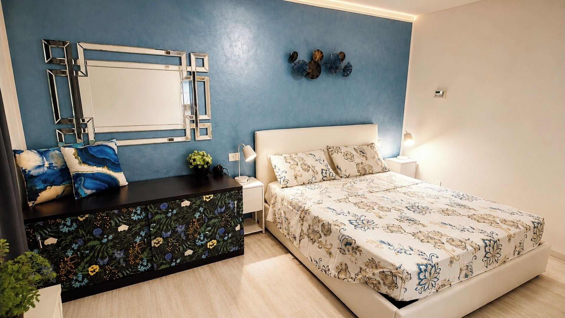1 bedroom, iron/ironing board, WiFi (free), bed sheets