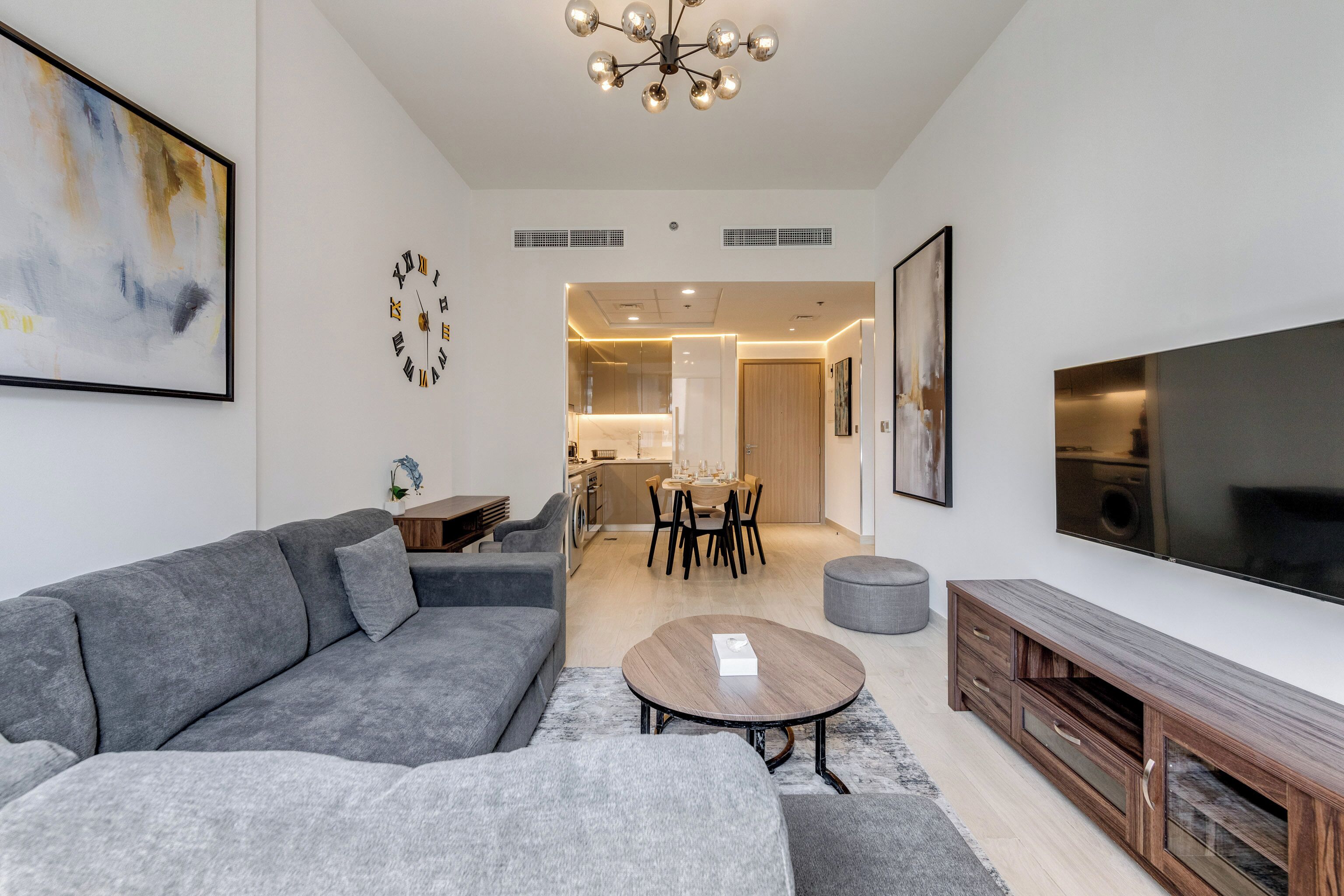 Apartamento Deluxe, 1 habitación, balcón, vistas a la piscina | Zona de estar