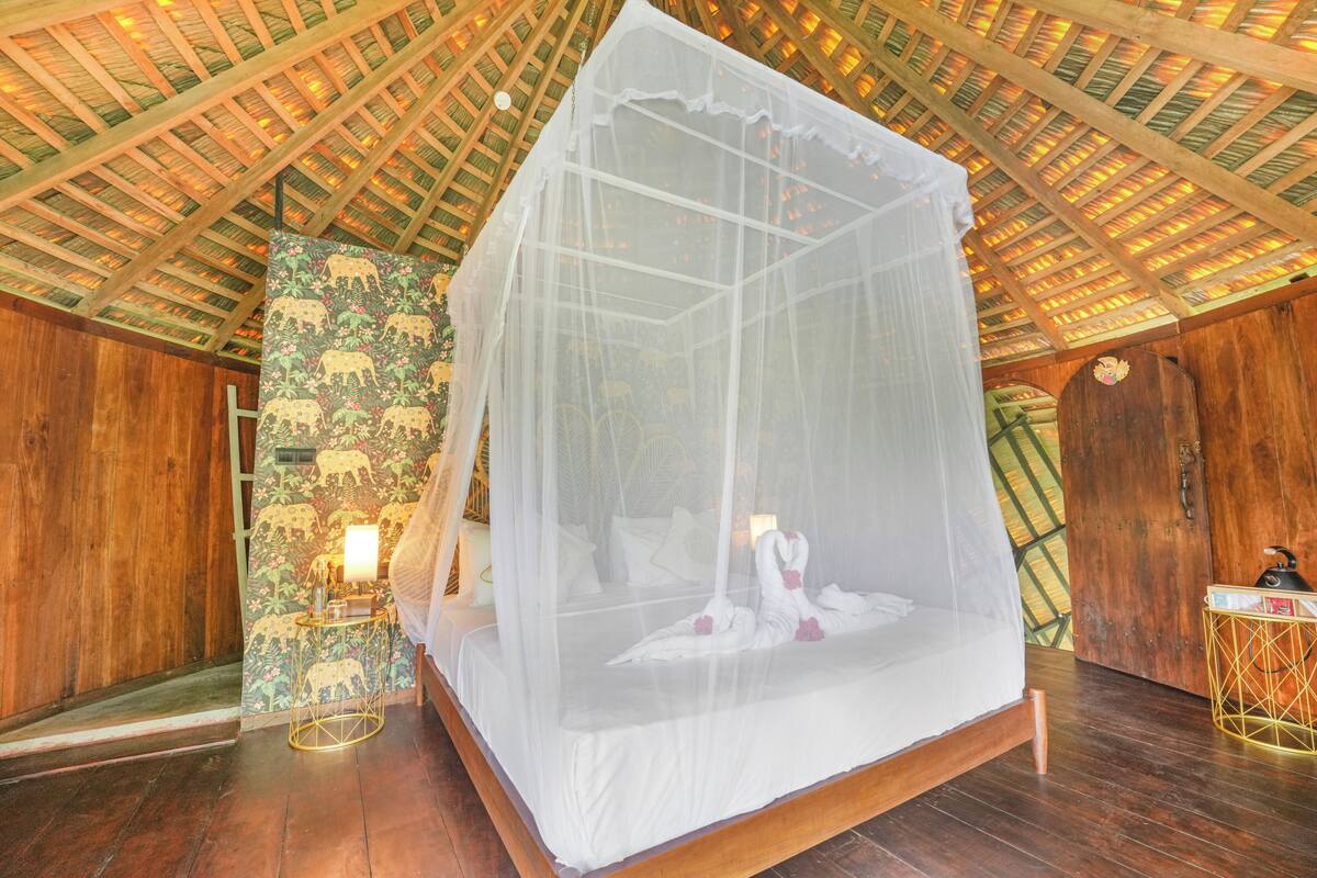 Rumah Pohon Superior, pemandangan kebun | Brankas dan Wi-Fi gratis