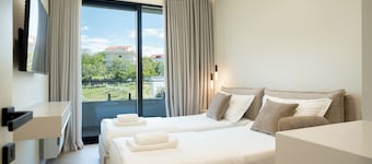 Luxury Villa with swimming pool,seaview,lakeview,jacuzzi