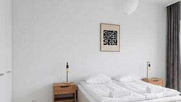Comfort-Apartment, 2 Schlafzimmer, Stadtblick | Verdunkelungsvorhänge, kostenloses WLAN, Bettwäsche
