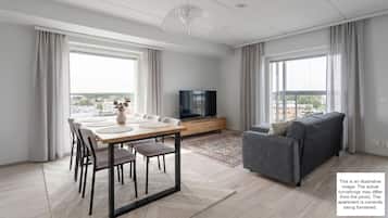 Comfort Apartment, 2 Bedrooms, City View | Living area