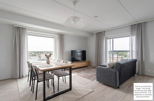 New 2BR Apt with Sauna & Stunning Views 