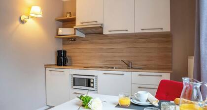 Your Home-Zwo Apartment (Tiny 1)