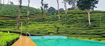 Hotel Wayanad gate