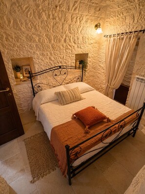 WiFi, bed sheets - Vrbo Property (Coreggia)