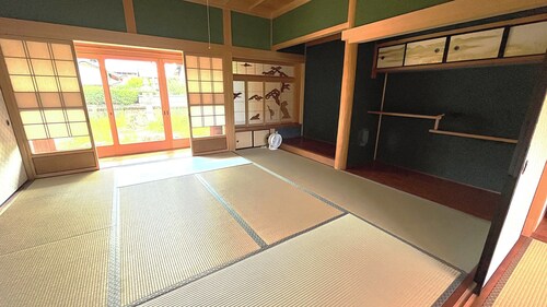 Natsumi, Nabari City, Mie Prefecture: Sophisticated Japanese-Style Home  Himiki An Vacation Rental: Up to 5 guests at the same rate; 20% off for 7 nights; 40% off for a full month