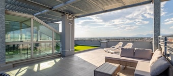 An elegant 198-square-meter apartment, perfect for six guests, located on the sixth floor of a modern building with an elevator (NOT accessible to people with disabilities).The property is situated in Treviglio, a town known for its lively historic cente