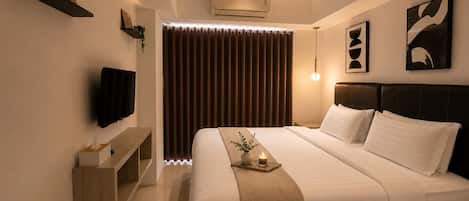 Superior Single Room | Iron/ironing board (on request), WiFi (free)
