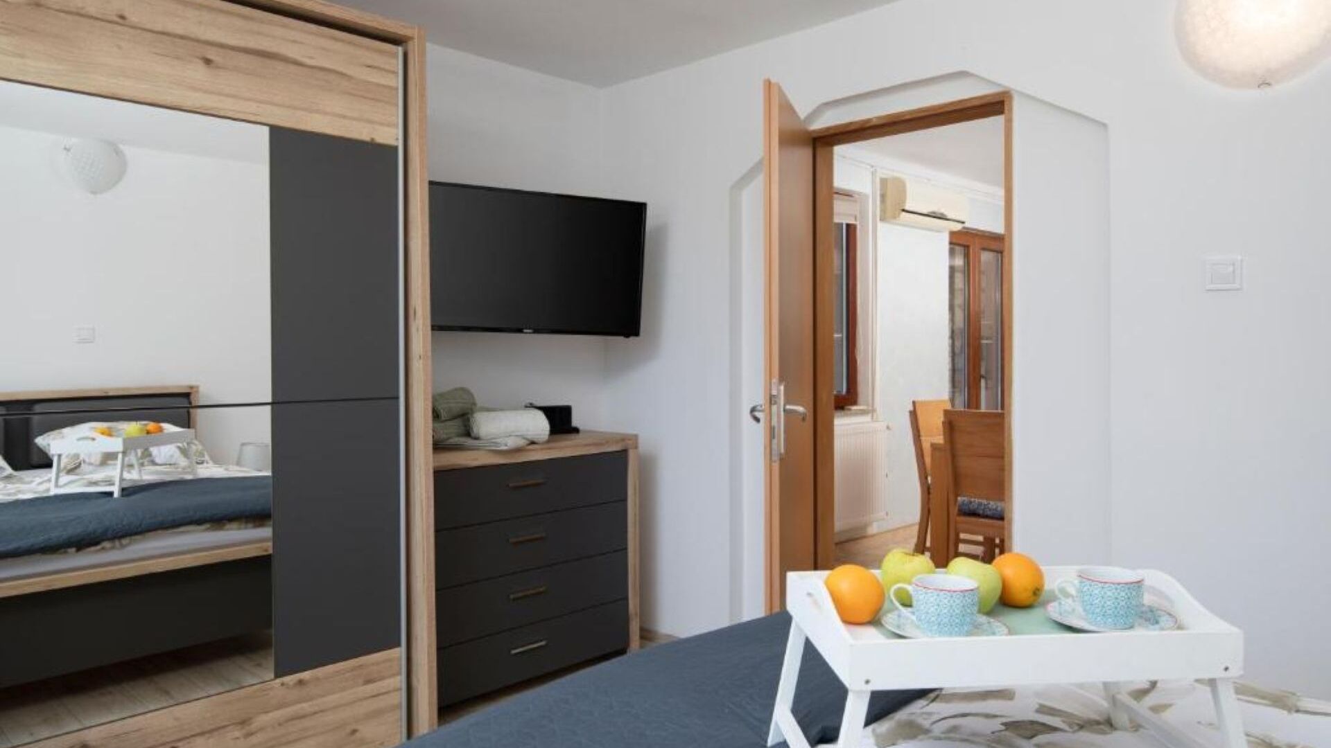 3 bedrooms, free WiFi, bed sheets