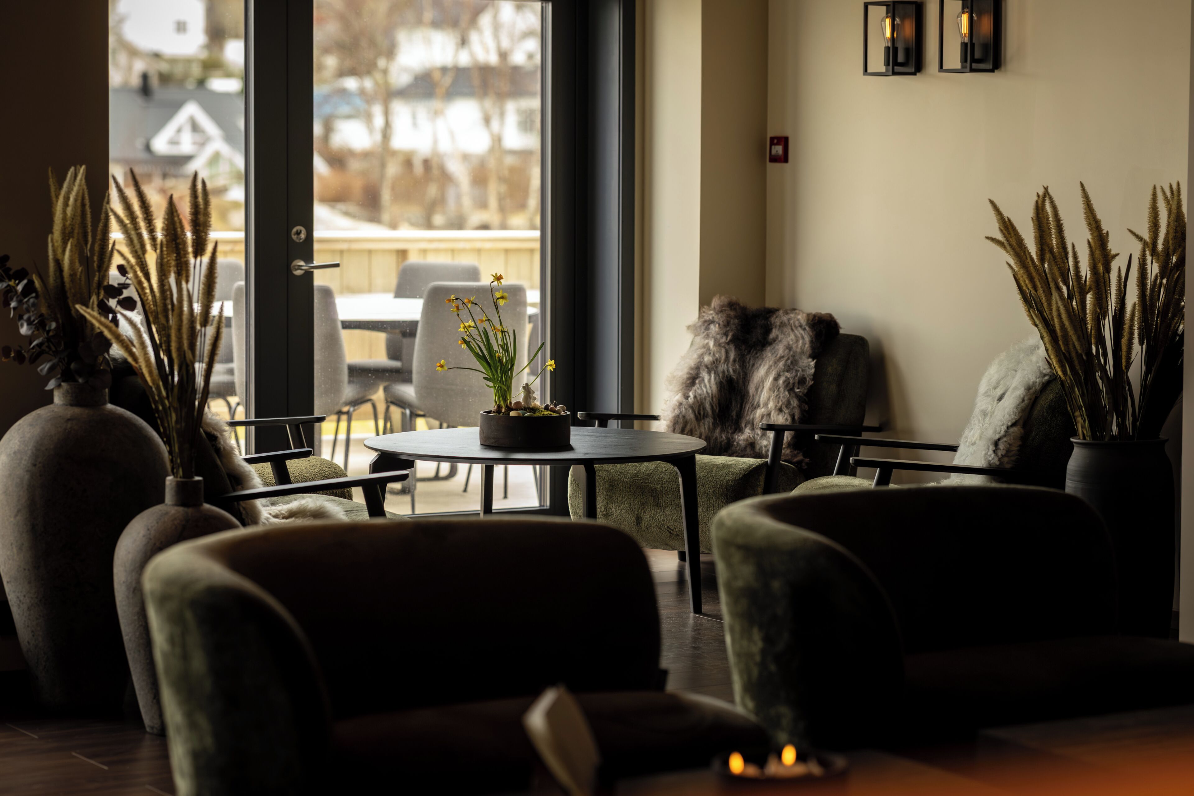 2 bares o lounges 