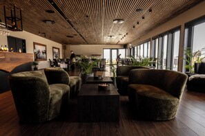 Lobby - Rosenlund Hamn (Møre og Romsdal)