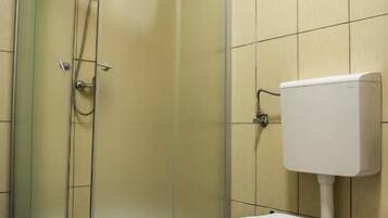 Double Room, Balcony, City View | Bathroom | Shower, free toiletries, hair dryer, towels
