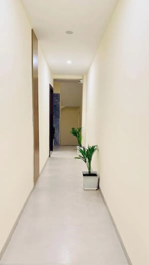 Lobby - Fabhotel Shree Inn (Indore)