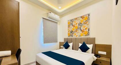 Fabhotel Shree Inn