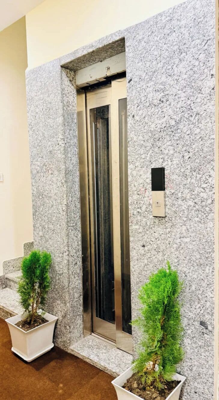 Elevator