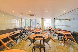 Restaurant - Fabhotel Am Castle (Hyderabad)