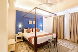 Deluxe Room | Egyptian cotton sheets, premium bedding, in-room safe, desk