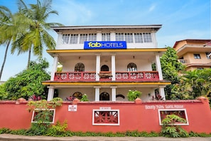 Front of property - Fabhotel Bounty Yatra (Arpora)