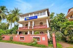 Front of property - Fabhotel Bounty Yatra (Arpora)