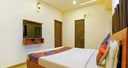 Fabhotel Dwarka