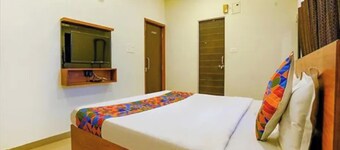 Fabhotel Dwarka