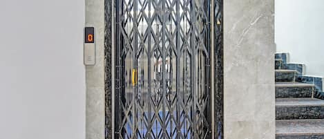 Elevator