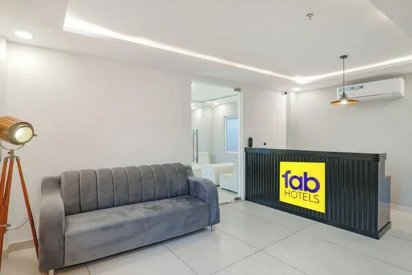 Reception - Fabhotel Bsa (Lucknow)