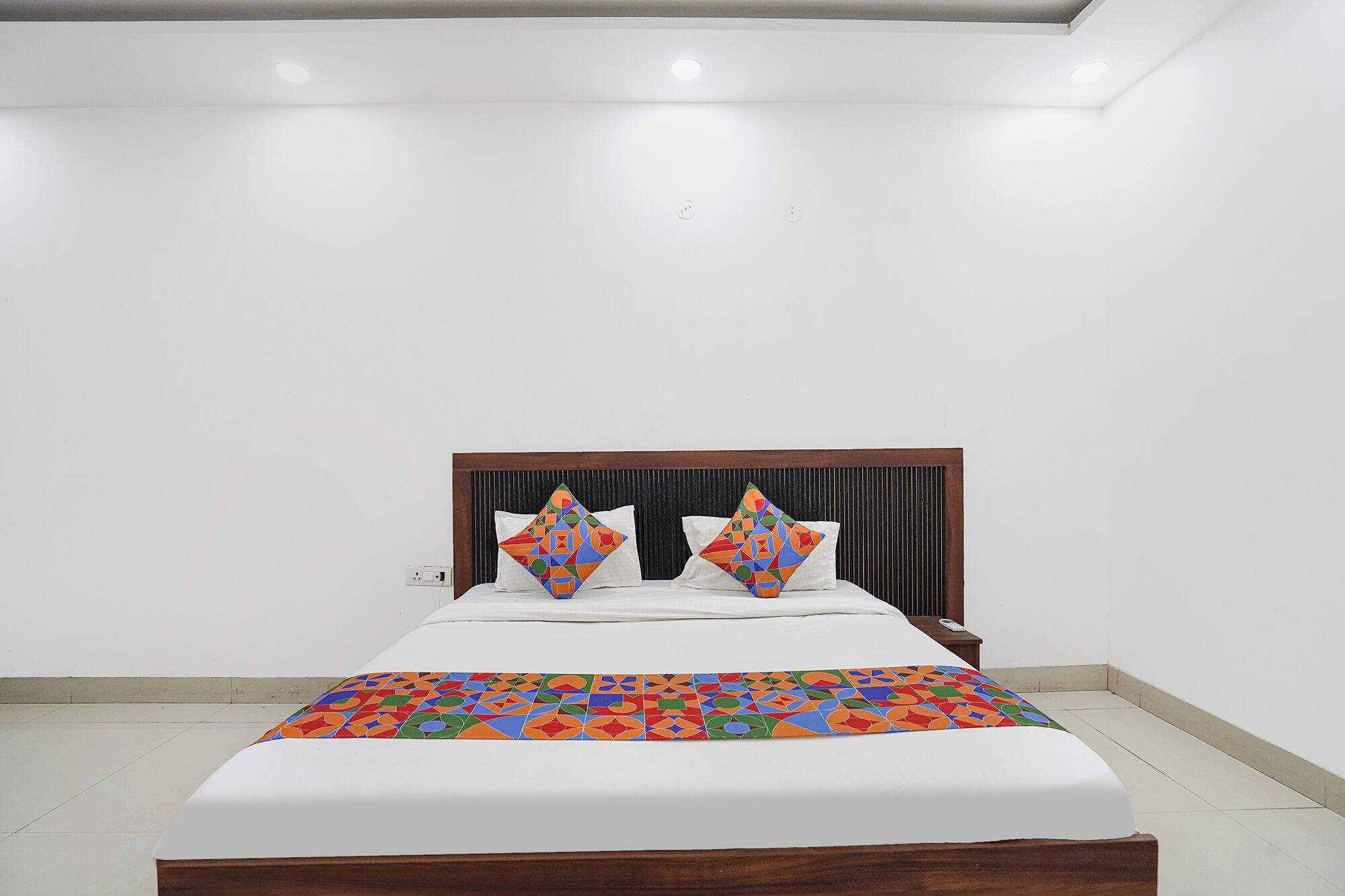 Deluxe Room | Egyptian cotton sheets, premium bedding, in-room safe, desk
