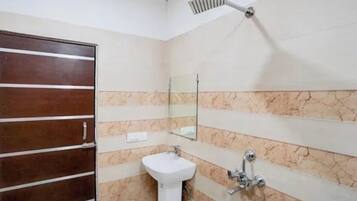 Buồng tắm vòi sen, vòi sen phun mưa, đồ dùng nhà tắm miễn phí