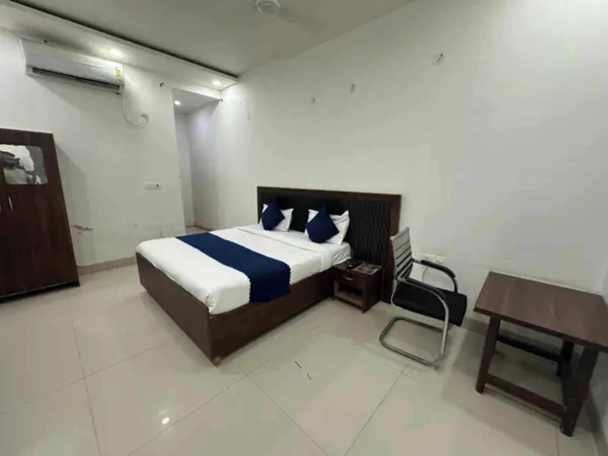 Phòng Premium | Bộ trải giường bằng vải cotton Ai Cập, bộ đồ giường cao cấp 