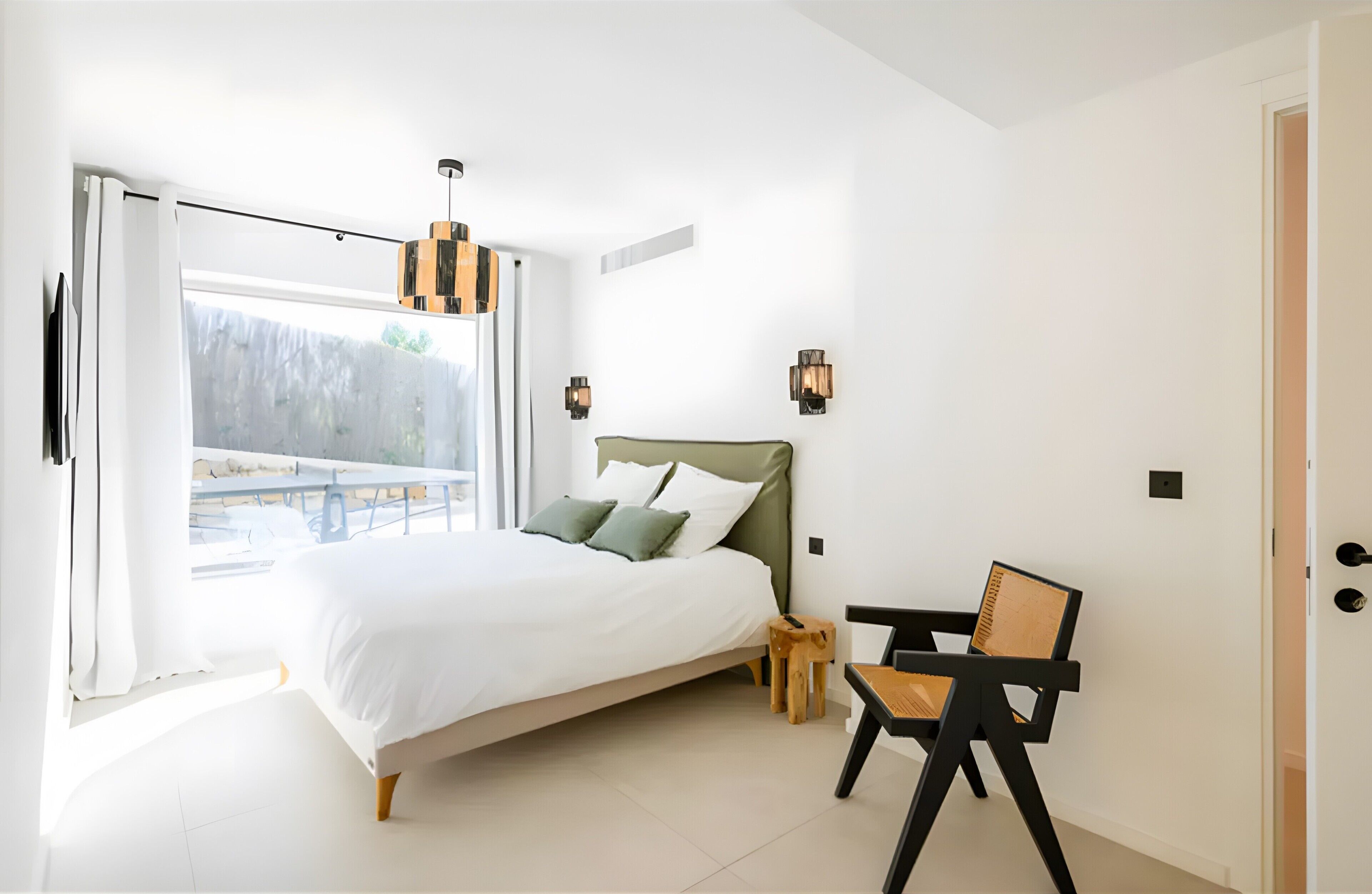 6 camere, ferro/asse da stiro, Wi-Fi, lenzuola