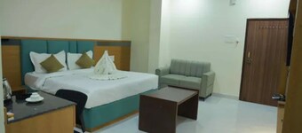 Fabhotel Swagath Grand
