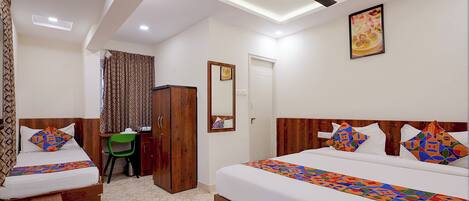 Egyptian cotton sheets, premium bedding, in-room safe, desk