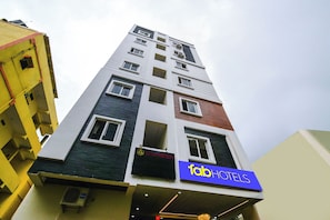 Front of property - Fabhotel Ganesh (Hyderabad)